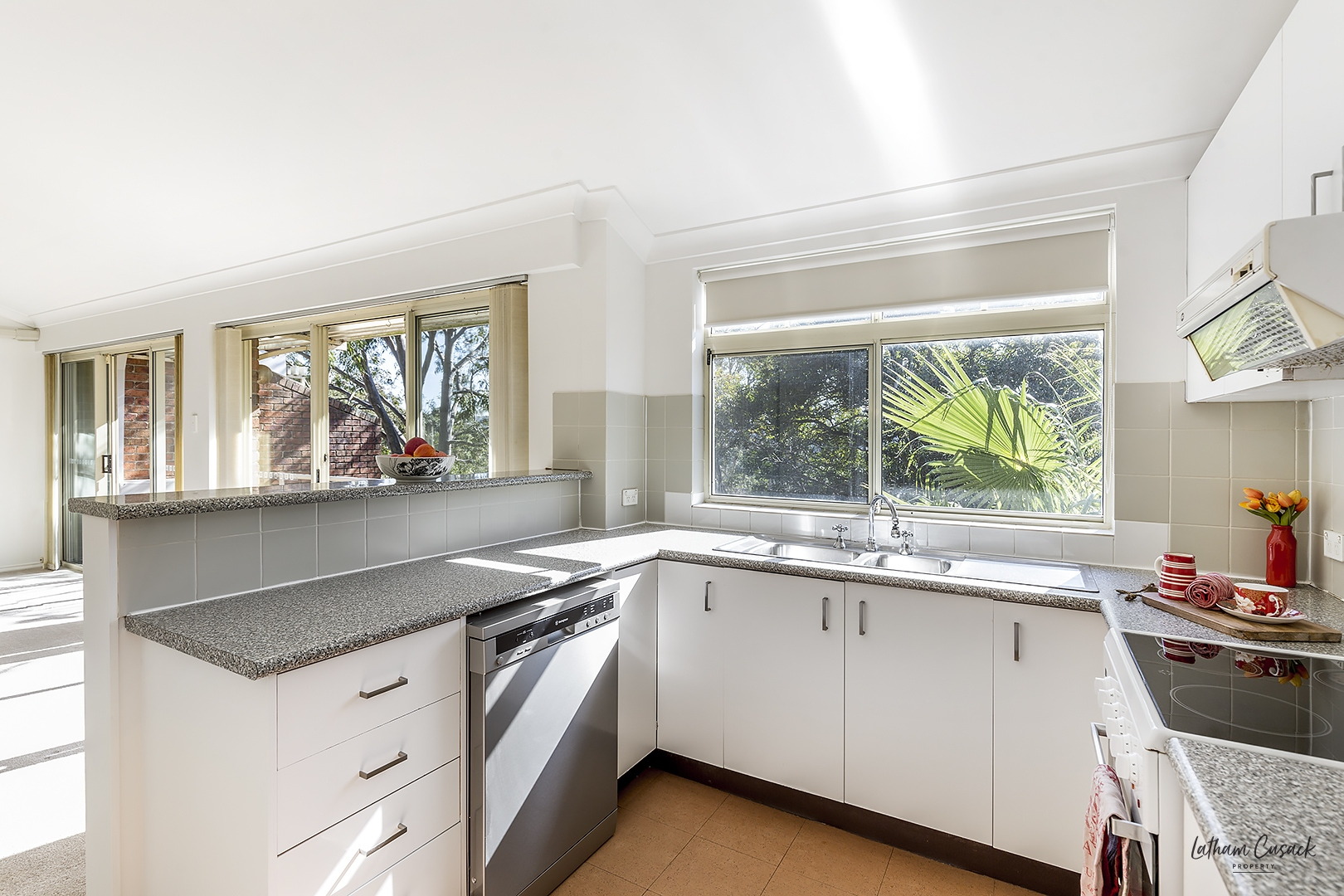 Unit Leased Fairlight